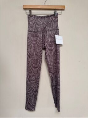 Beyond Yoga Plum Mauve Pattern High-Waist Leggings